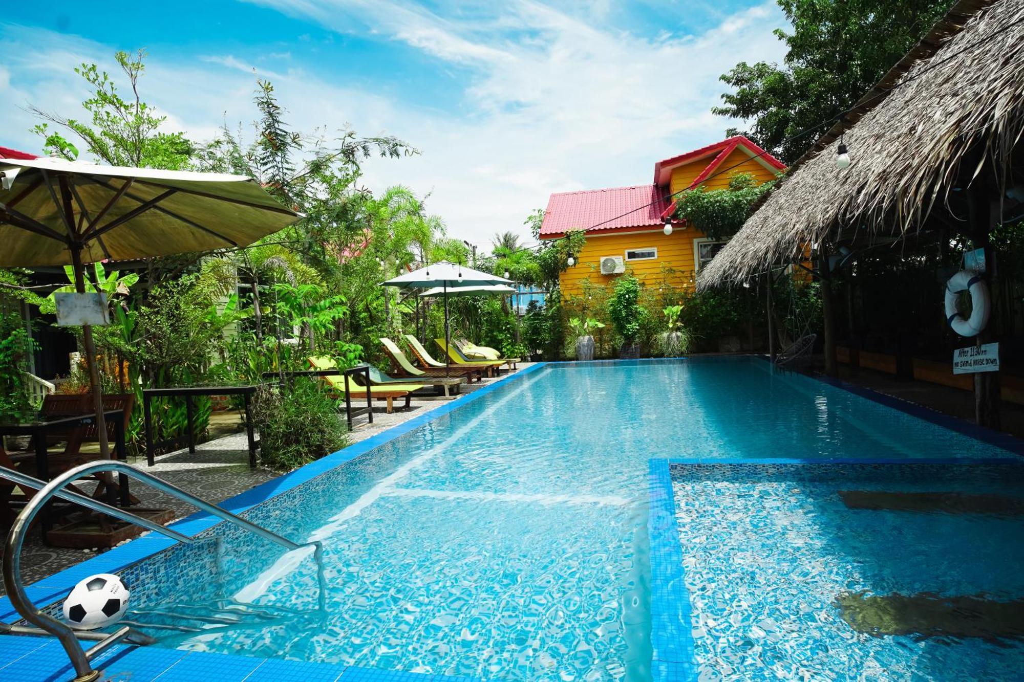 Yellow Star Hostel Kampot Exterior photo