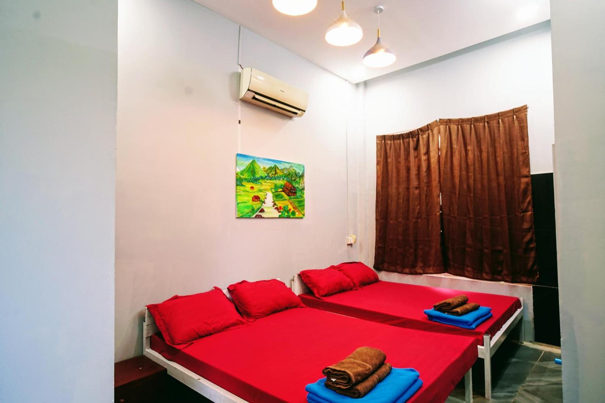 Yellow Star Hostel Kampot Exterior photo